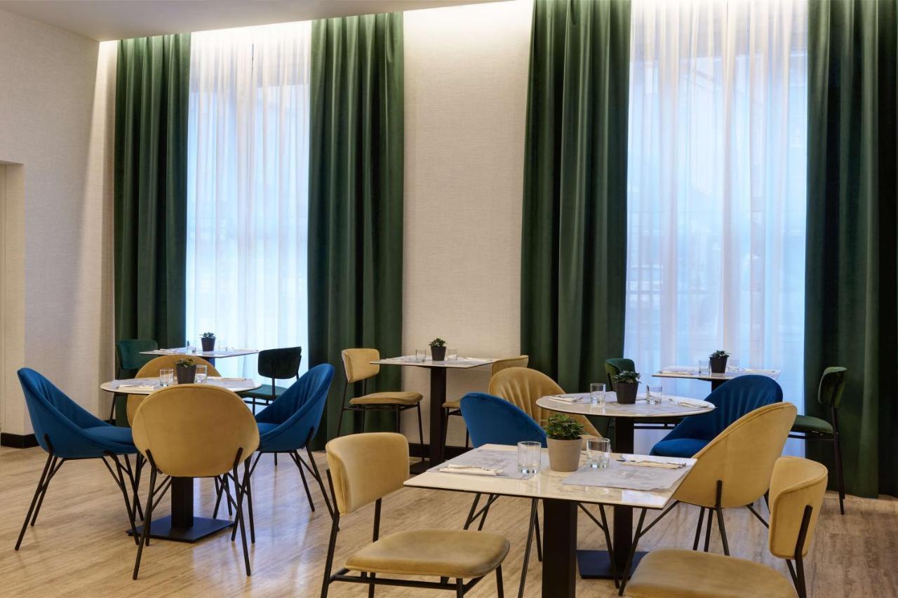 Radisson Hotel Ферара Екстериор снимка